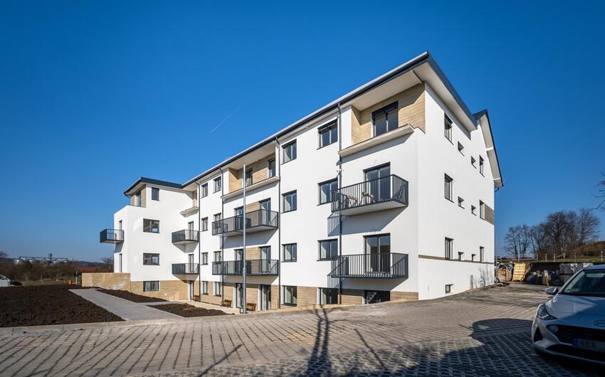 Reconstrucción de un edificio de apartamentos en Rostěnice - #4